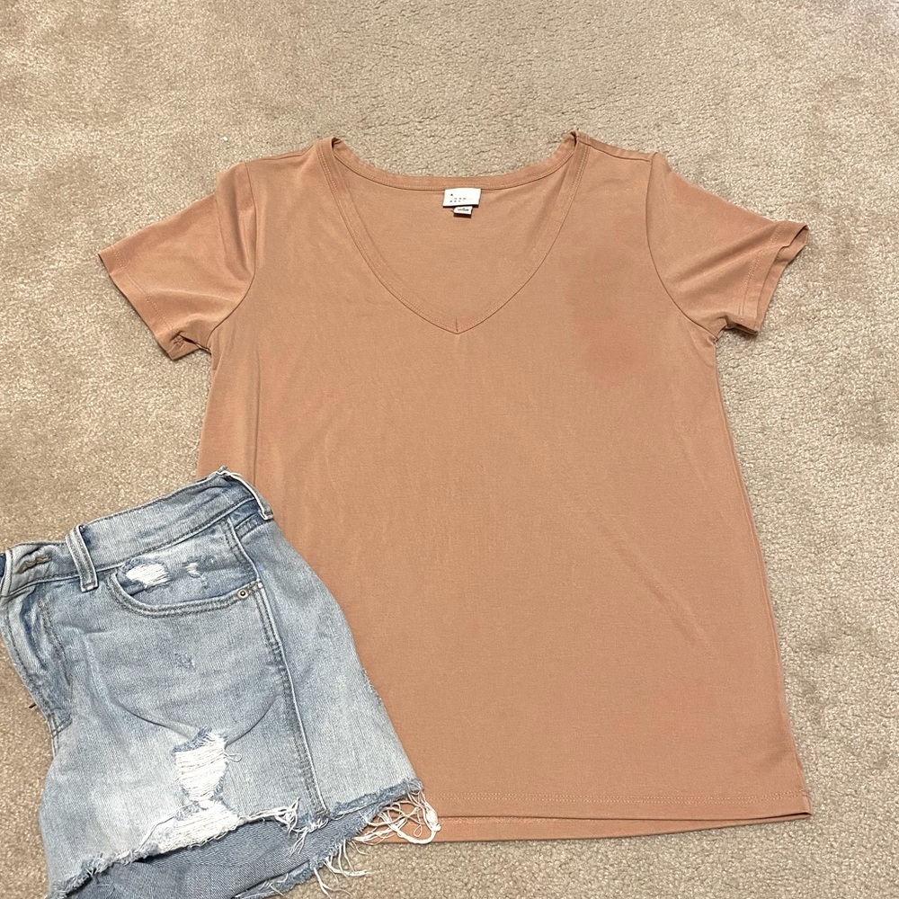 Buttery soft v-neck shirt from target in peach color.
